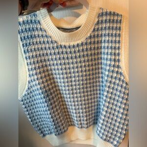 New without tag sweater vest